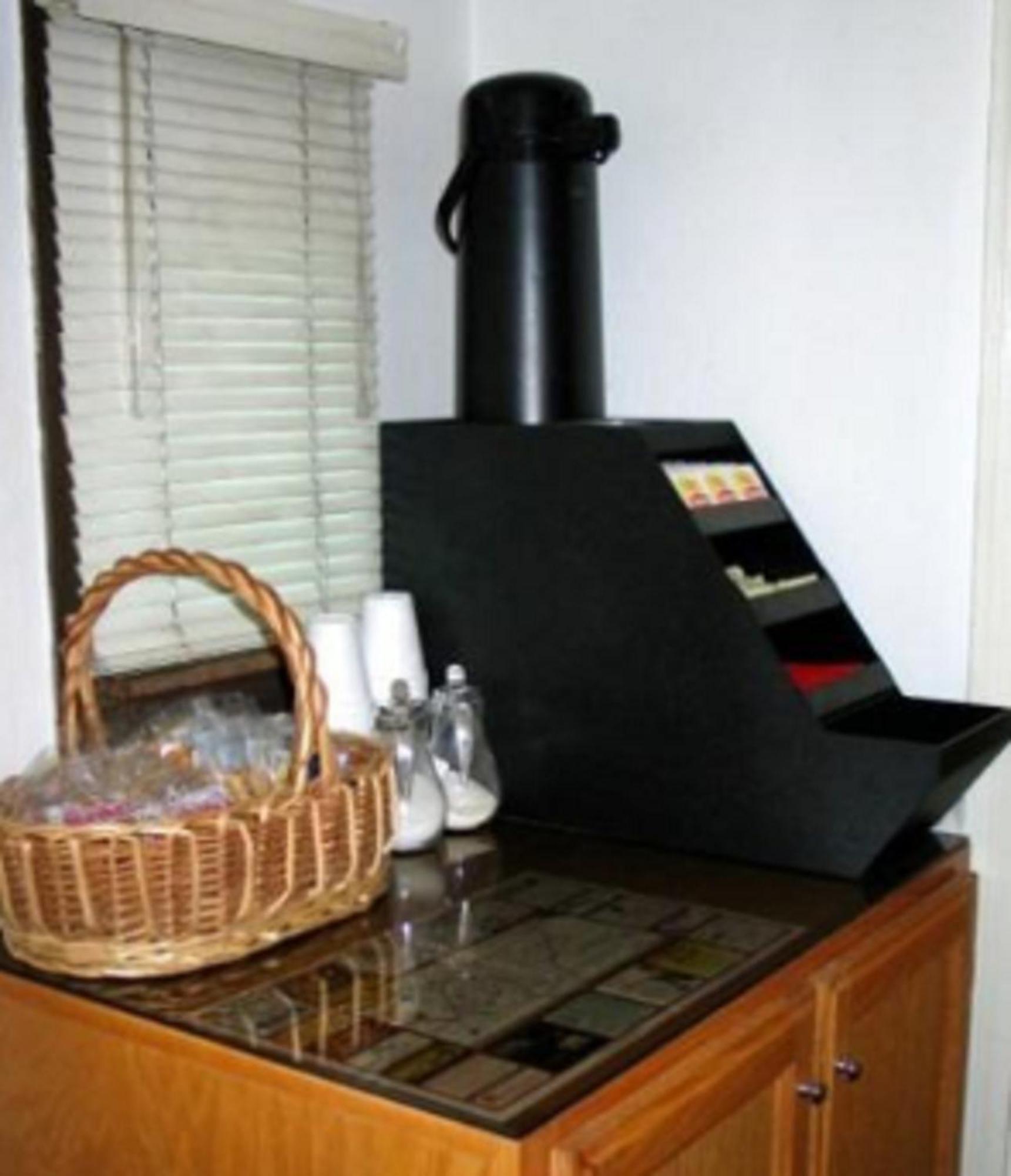 Sunset Inn&Suites West Sacramento Restaurant foto